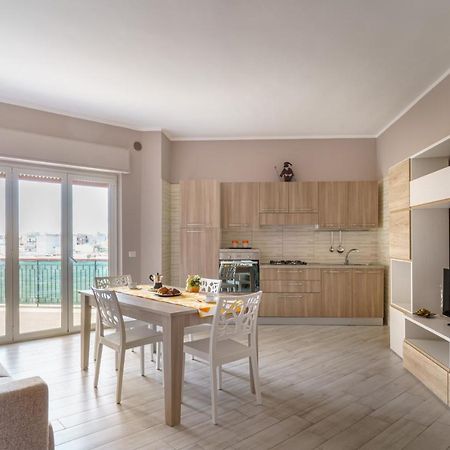 Maison Fra.Mi Bright Apartment Андрія Екстер'єр фото